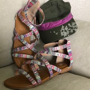 Strappy Flats & Hat / girls